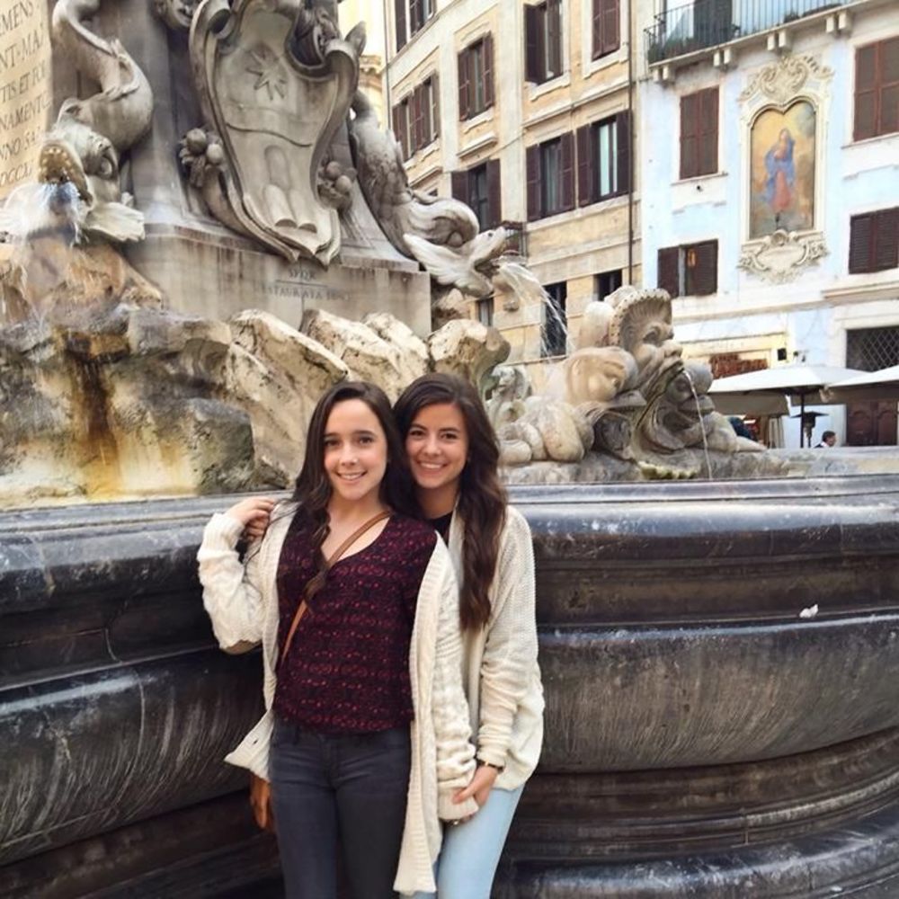 Meet your Posher, Camille